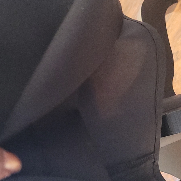 Ann Taylor - Picture 7 of 11